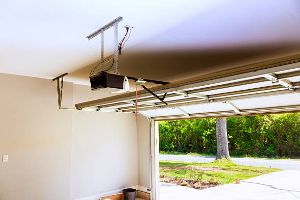 Top rated local Garage Door Maintenance specialists in Warwick, RI